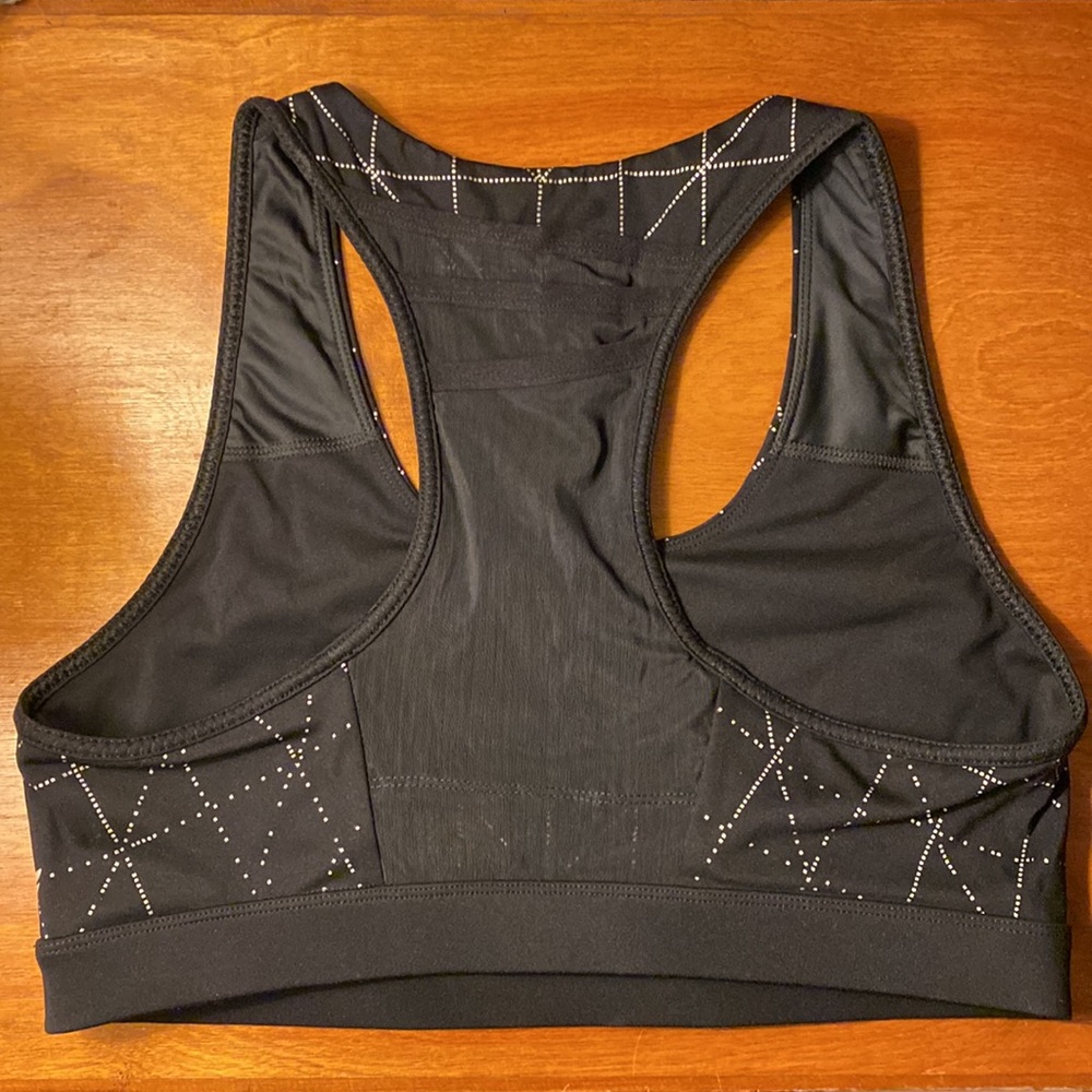 Brand New Fabletics Sports Bra On The Go - Picture 2 of 4